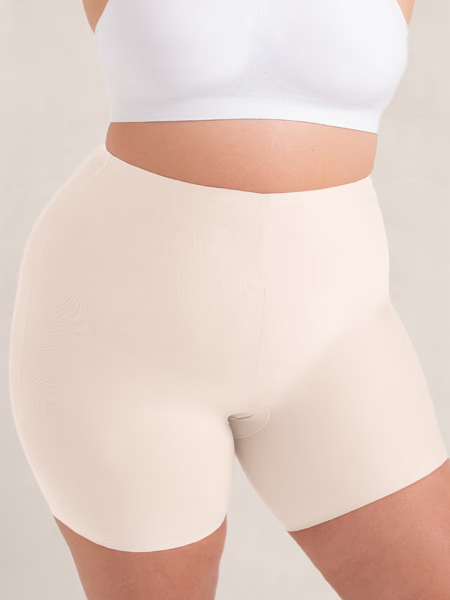 Truekind® Seamless Stretch Mid-Waist Short